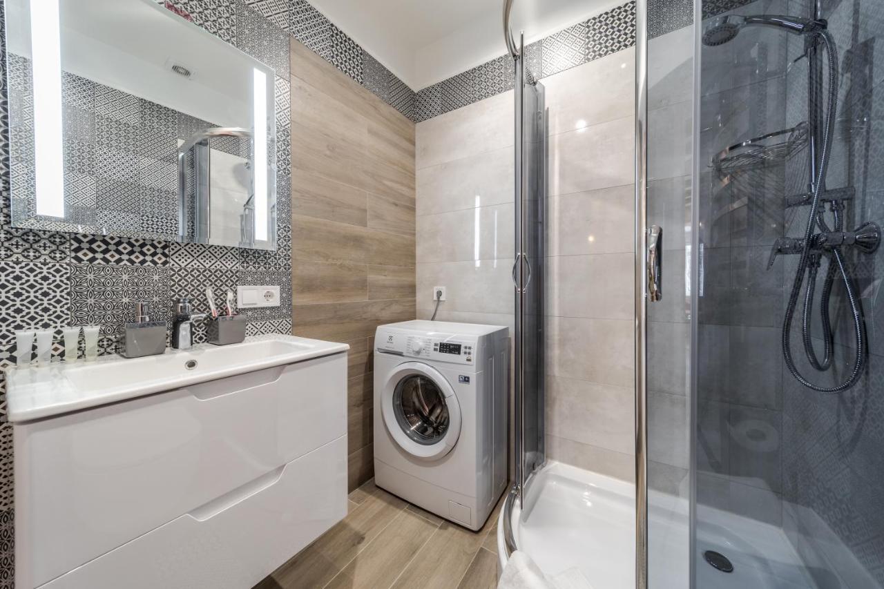 View On Rynok Square Apartments Lviv Exterior photo
