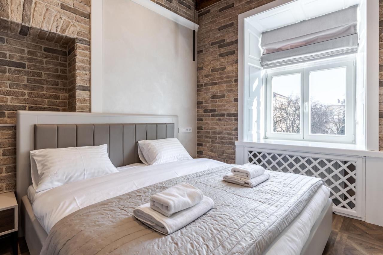 View On Rynok Square Apartments Lviv Exterior photo